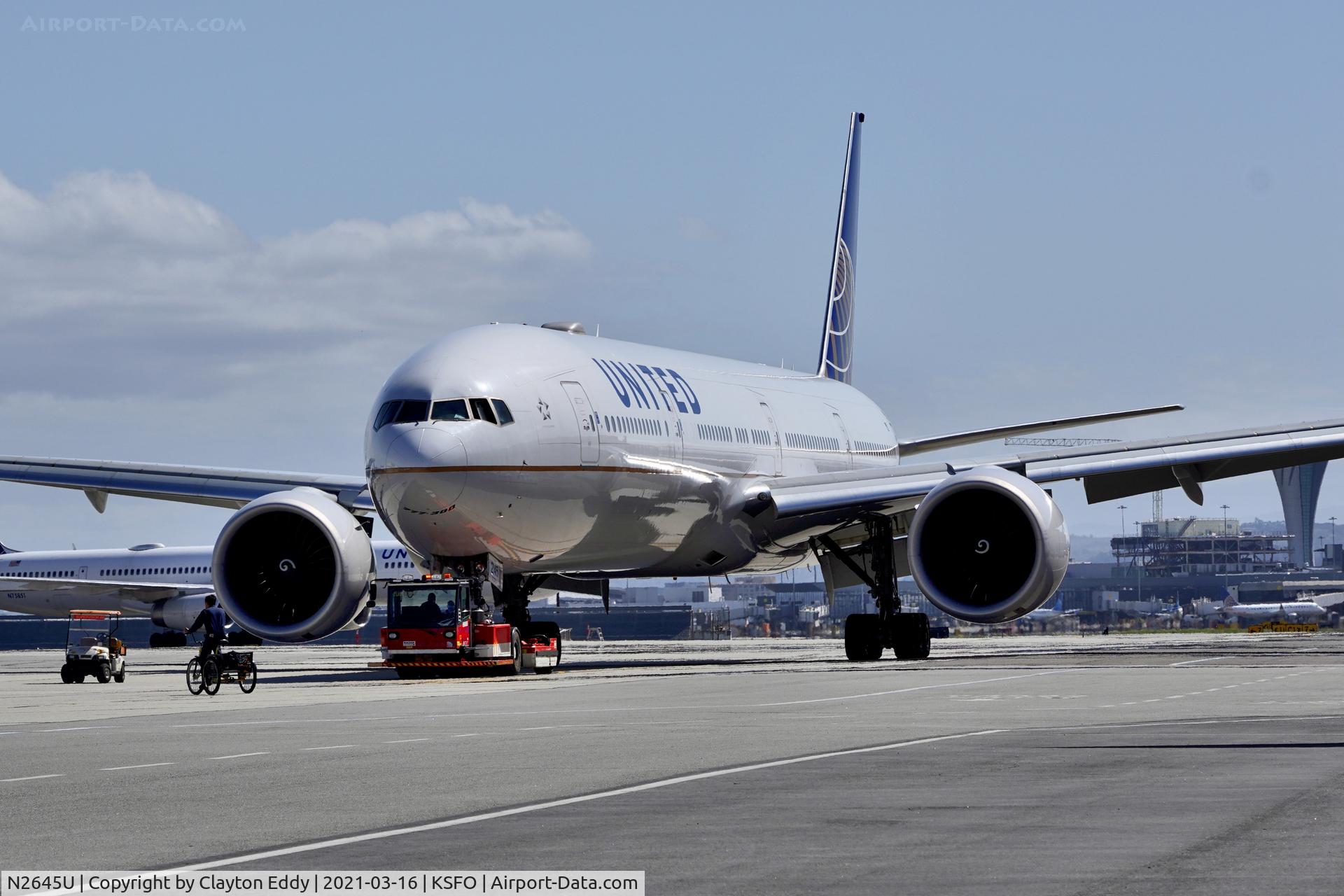 N2645U, 2017 Boeing 777-322/ER C/N 64989, SFO 2021.