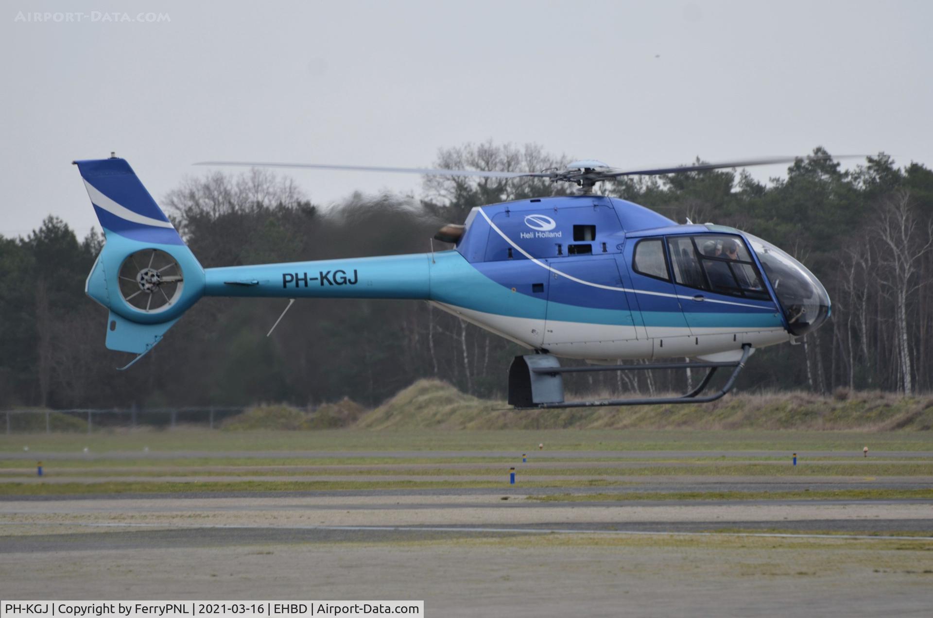 PH-KGJ, 2001 Eurocopter EC-120B Colibri C/N 1265, Heli Holland EC120 departing from Budel