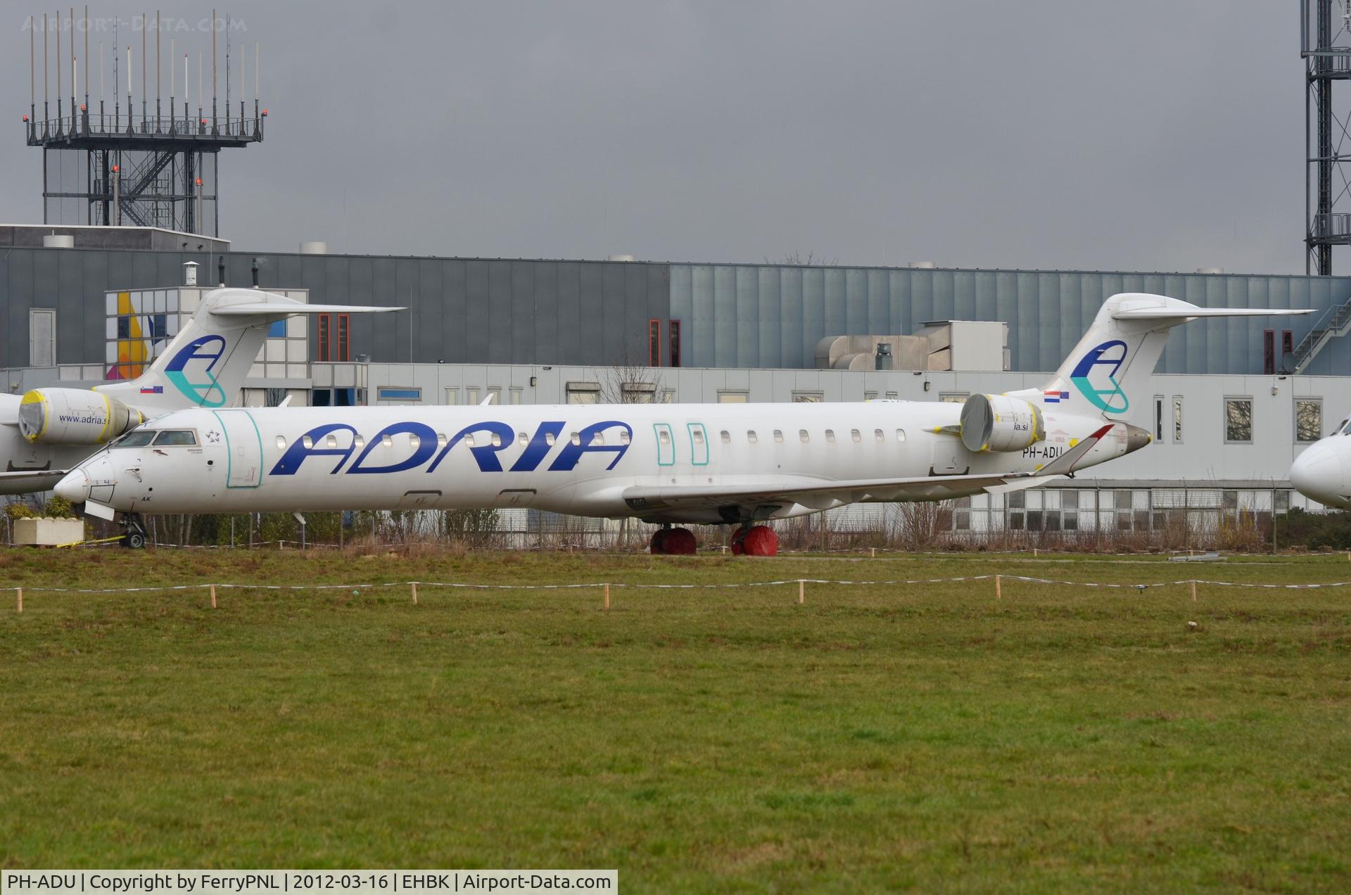PH-ADU, 2007 Canadair CRJ-900ER (CL-600-2D24) C/N 15128, Former Adria (S5-AAK) CL900 waiting for a new operator