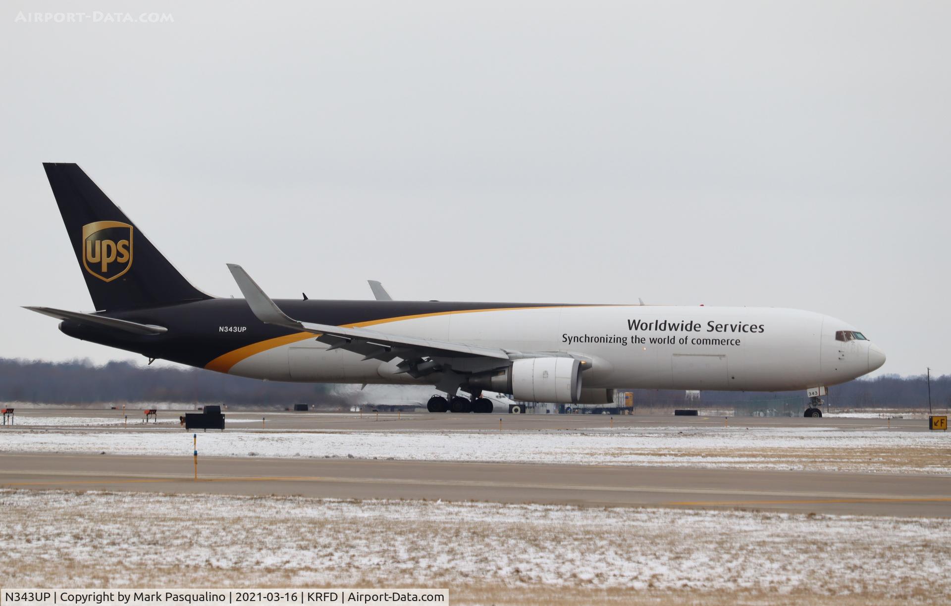 N343UP, 2011 Boeing 767-34AF C/N 37945, Boeing 767-34AF