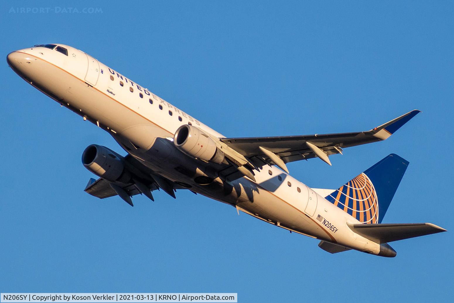 N206SY, 2017 Embraer 175LR (ERJ-170-200LR) C/N 17000637, Sunrise takeoff headed to LAX