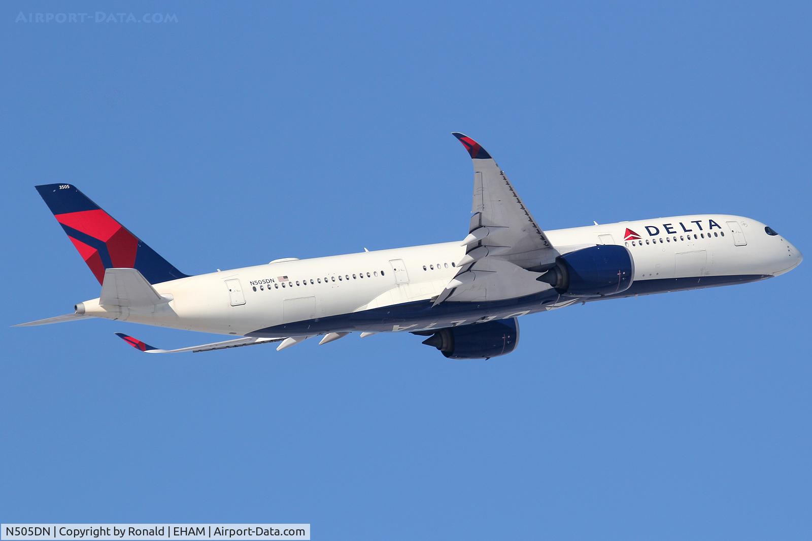 N505DN, 2017 Airbus A350-941 C/N 164, at spl