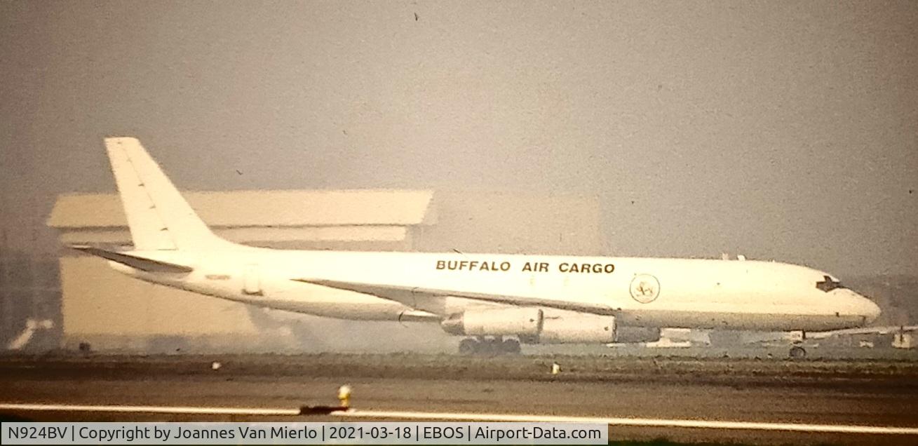 N924BV, 1967 Douglas DC-8-62 C/N 45920, Scan from slide