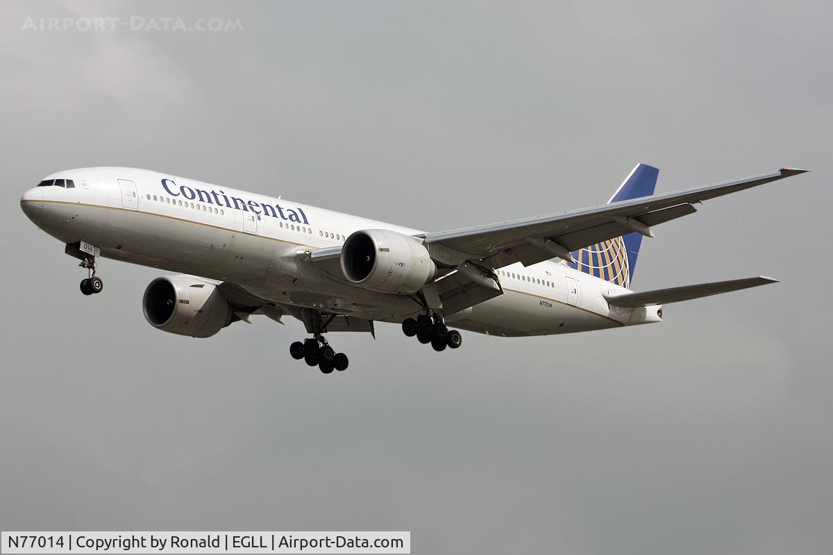 N77014, 1999 Boeing 777-224 C/N 29862, at lhr