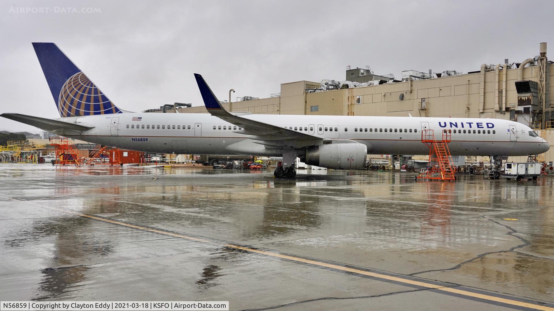 N56859, 2004 Boeing 757-324 C/N 32818, SFO 2021.