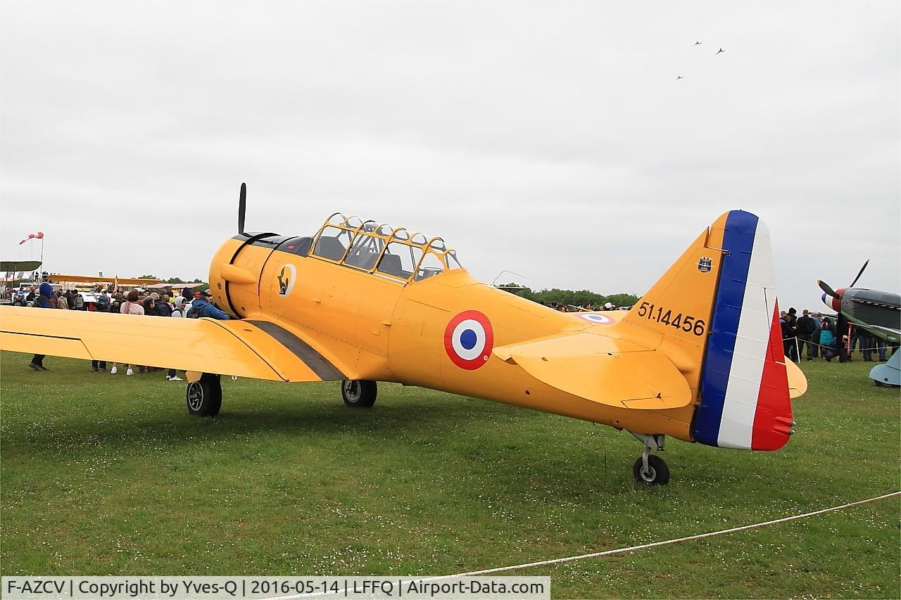 F-AZCV, 1951 North American T-6G Texan C/N 182-143, North American T-6G Texan, static display, La Ferté-Alais airfield (LFFQ) Airshow 2016