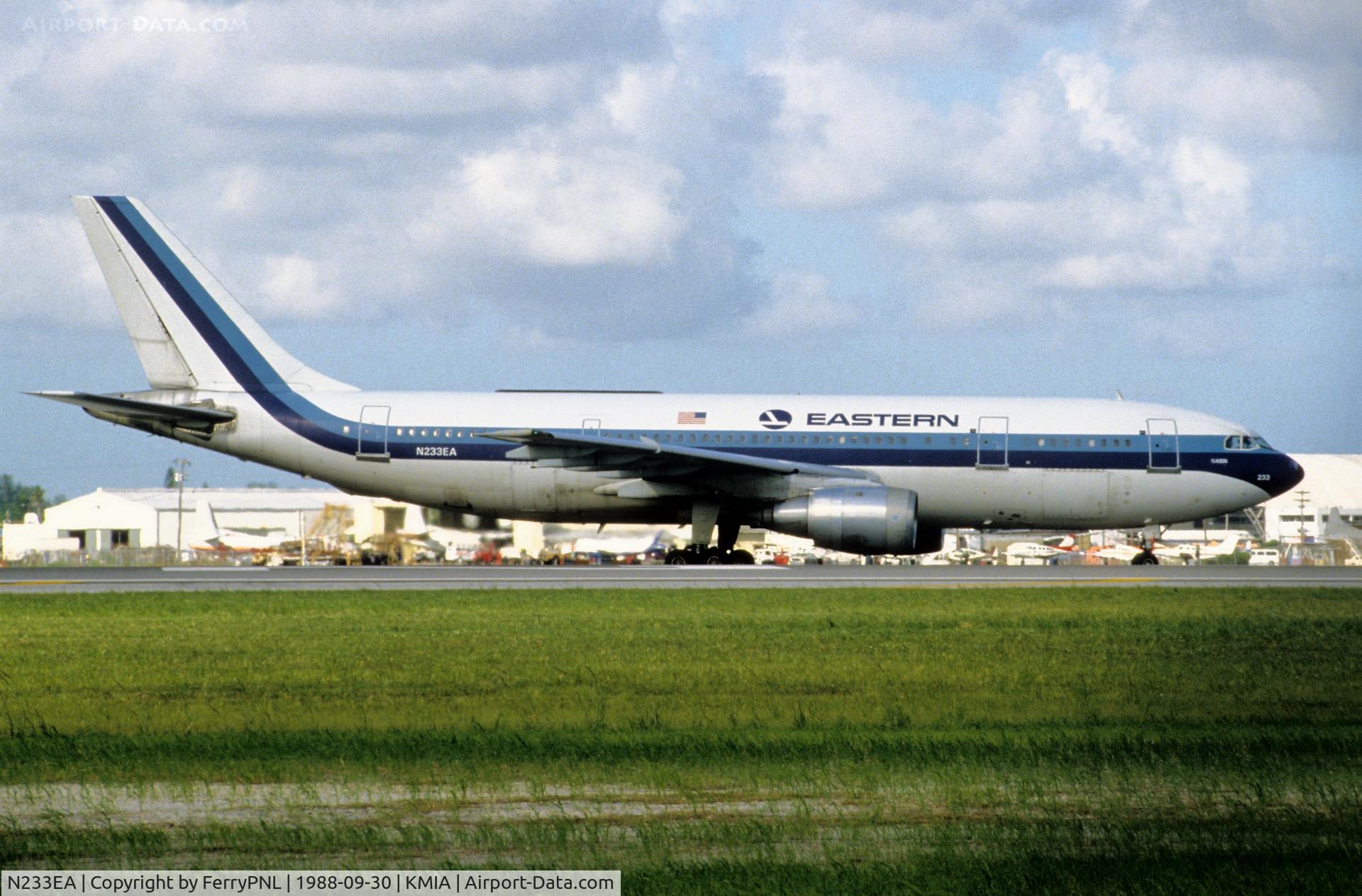 N233EA, 1982 Airbus A300B4-203 C/N 211, Eastern A300 lining-up