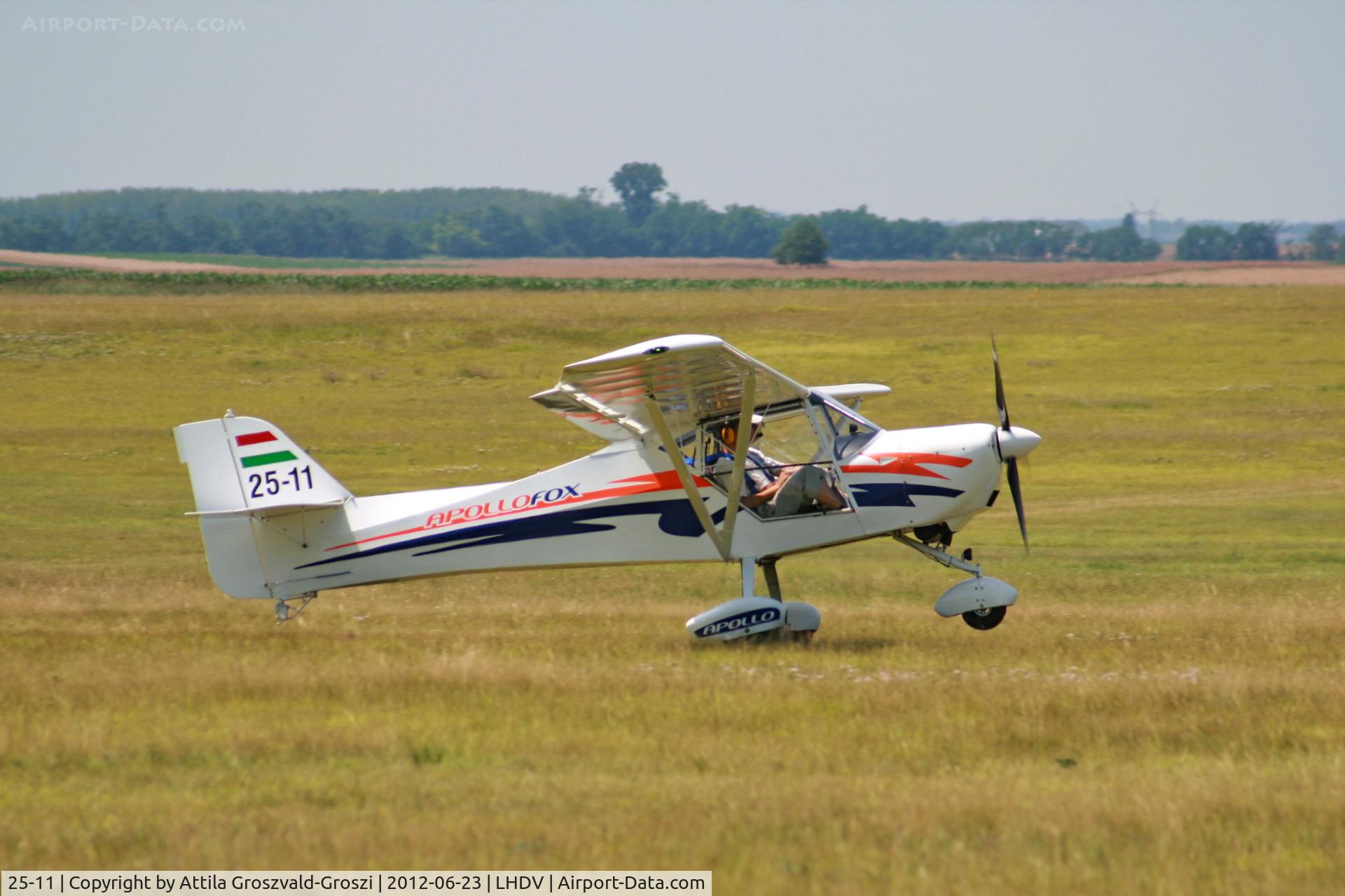 25-11, 2000 Apollo Fox C/N 210600, LHDV - Dunaújváros-Kisapostag Airport, Hungary