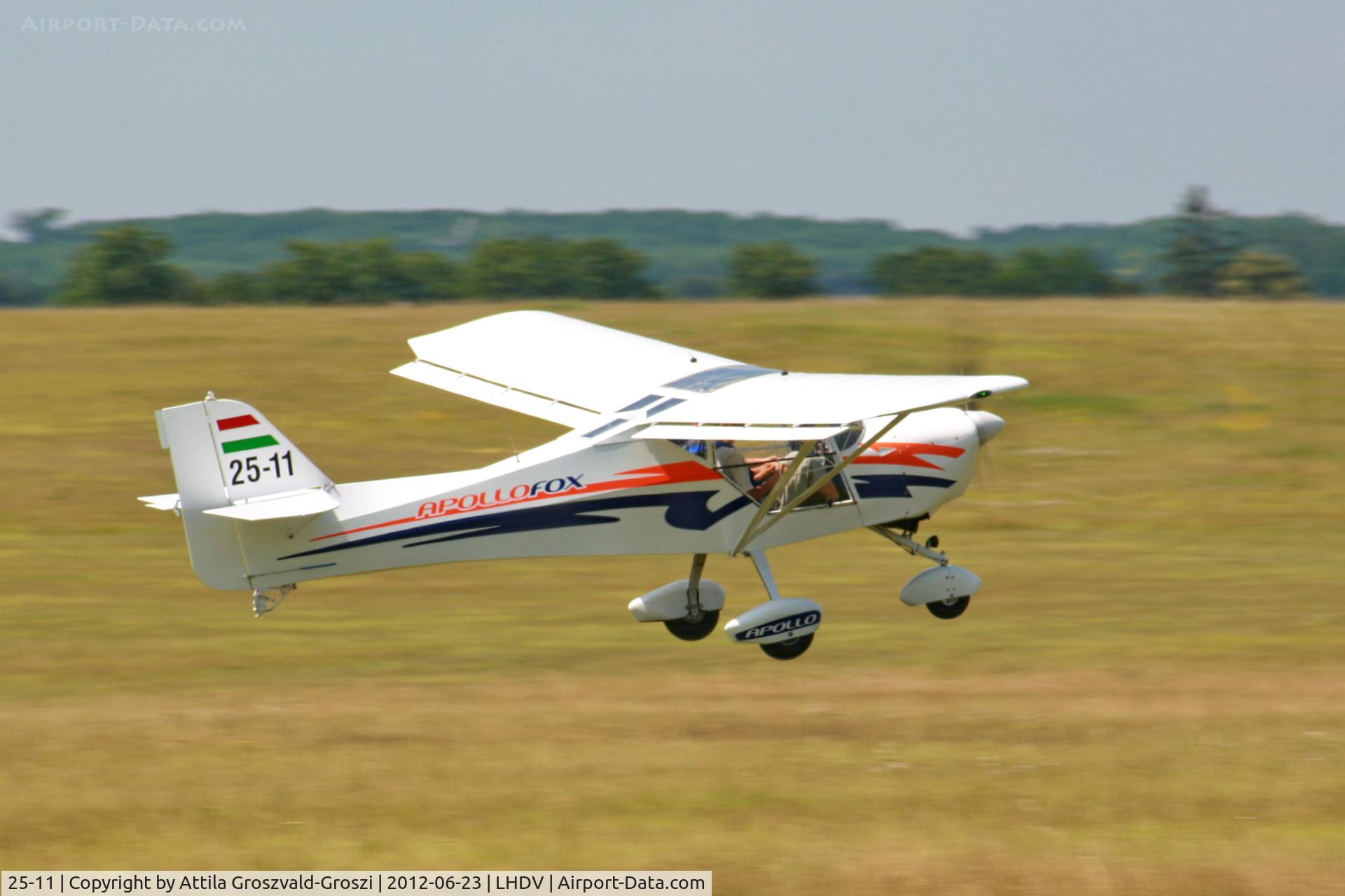 25-11, 2000 Apollo Fox C/N 210600, LHDV - Dunaújváros-Kisapostag Airport, Hungary