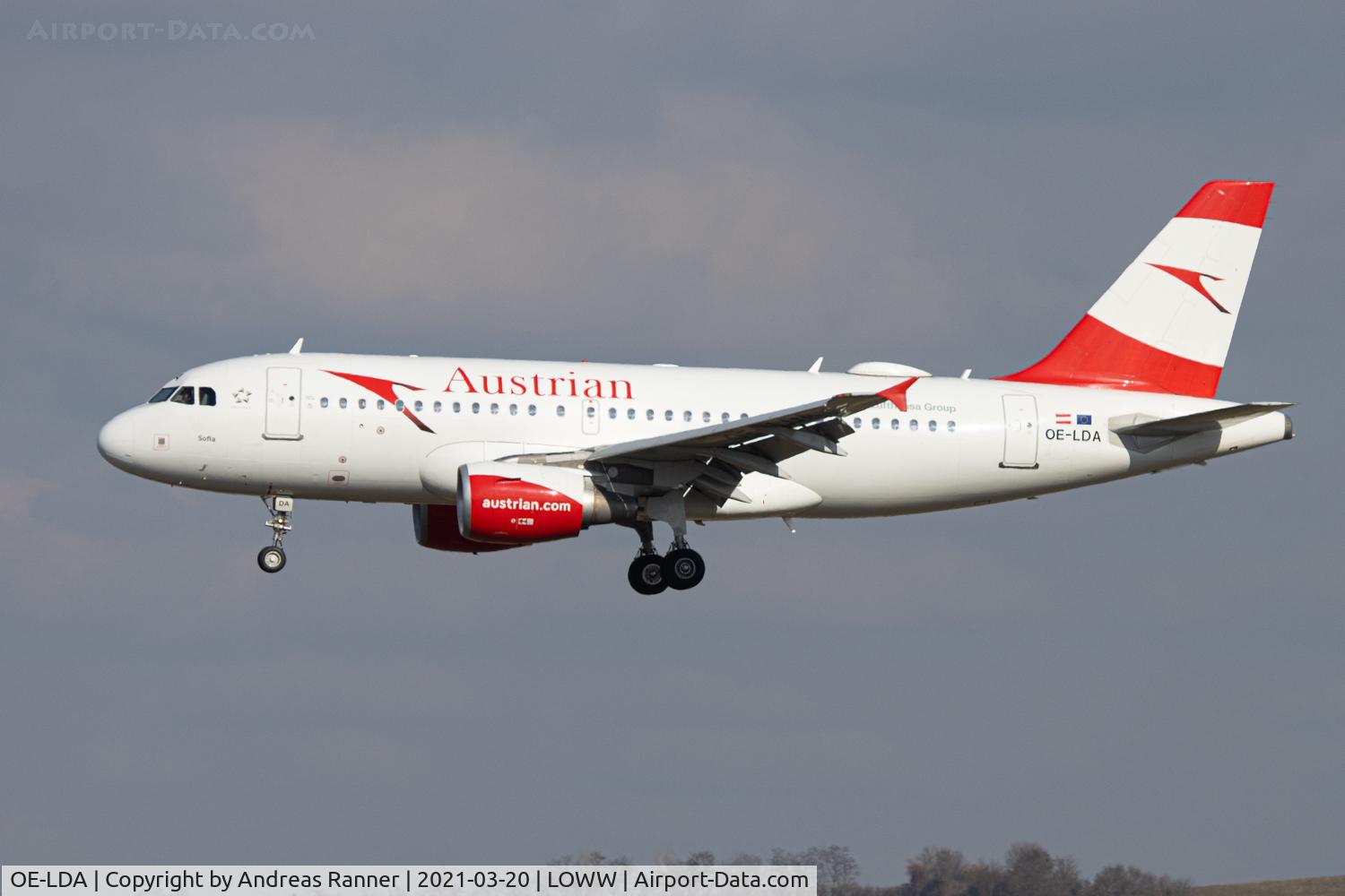 OE-LDA, 2004 Airbus A319-112 C/N 2131, Austrian Airlines A319
