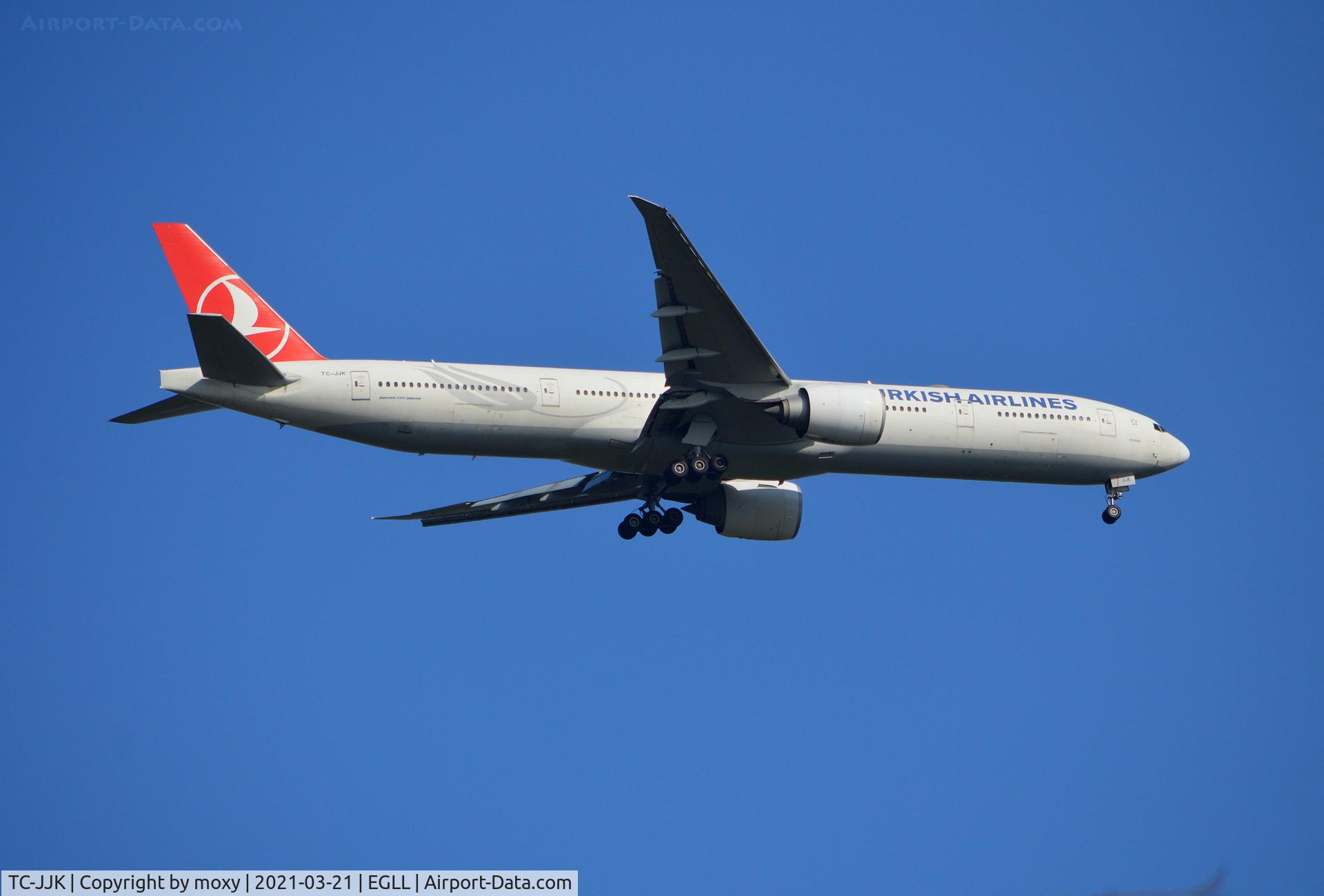 TC-JJK, 2010 Boeing 777-3F2/ER C/N 40711, Boeing 777-3F2/ER on finals to 9R London Heathrow.