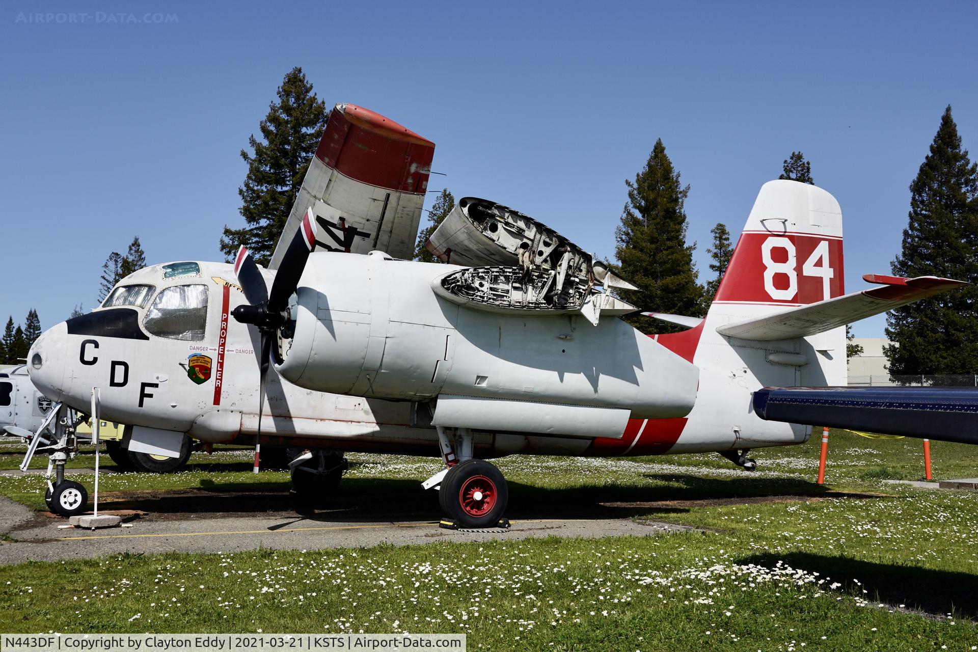 N443DF, Grumman S2F-1 Tracker C/N 195, Pacific Coast Air Museum Charles M. Schulz Sonoma County Airport 2021.