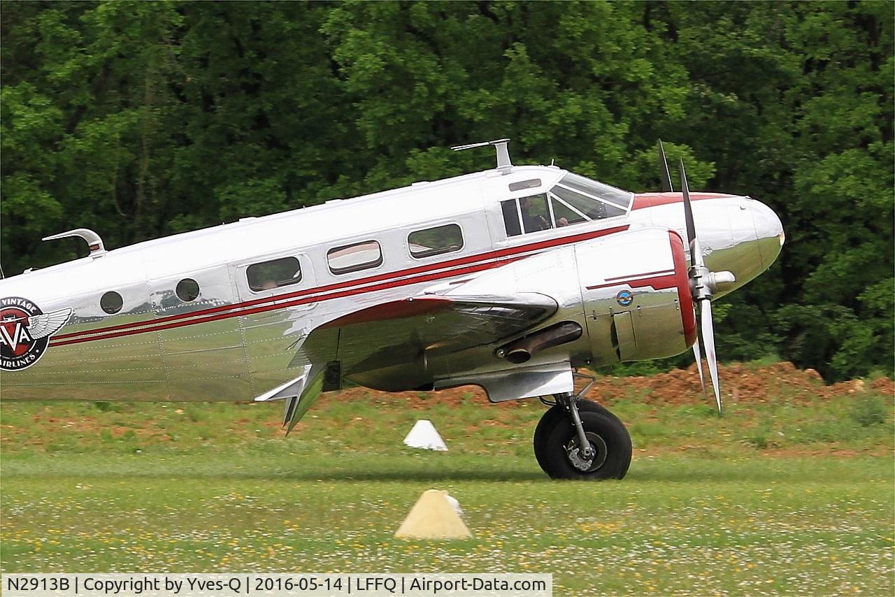 N2913B, 1953 Beech D18S C/N A-963, Beech D18S, Taxiing to parking area, La Ferté-Alais airfield (LFFQ) Air show 2016