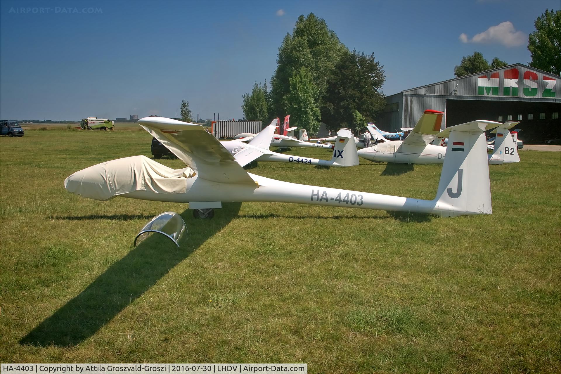 HA-4403, 1976 PZL-Bielsko SZD-41A Jantar Standard C/N B-737, LHDV - Dunaújváros-Kisapostag Airport, Hungary