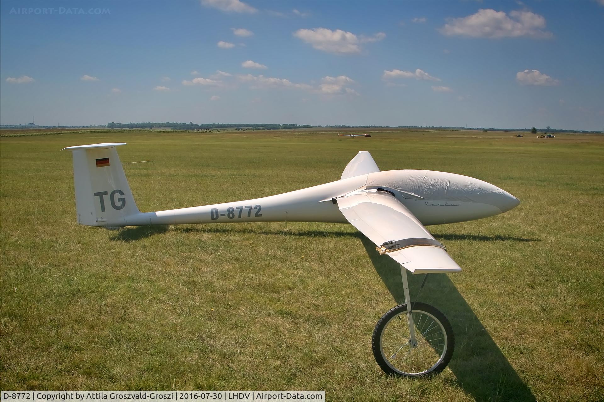 D-8772, 1983 Schempp-Hirth Ventus B/16.6 C/N 10/141, LHDV - Dunaújváros-Kisapostag Airport, Hungary