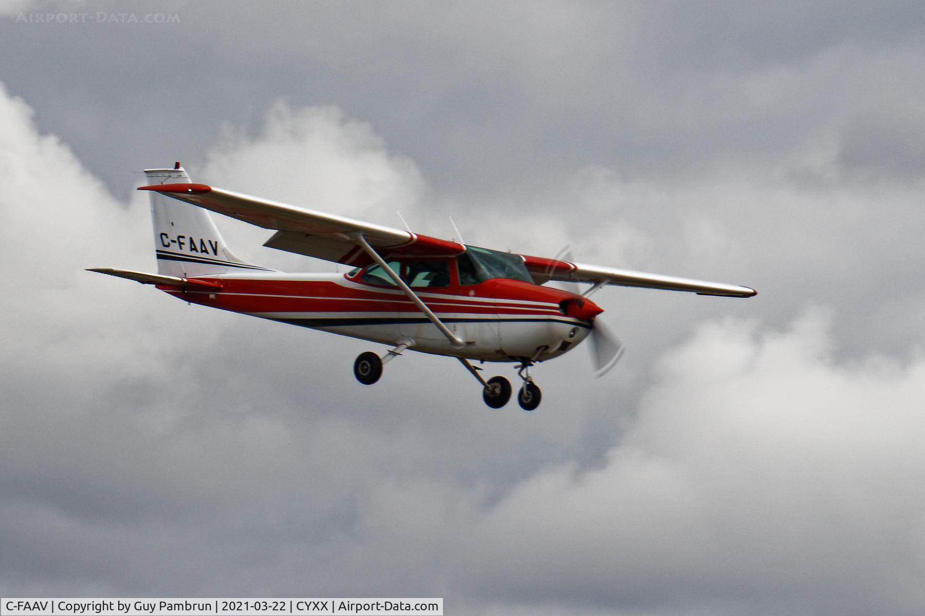 C-FAAV, 1971 Cessna 172L C/N 17259731, Landing on 19