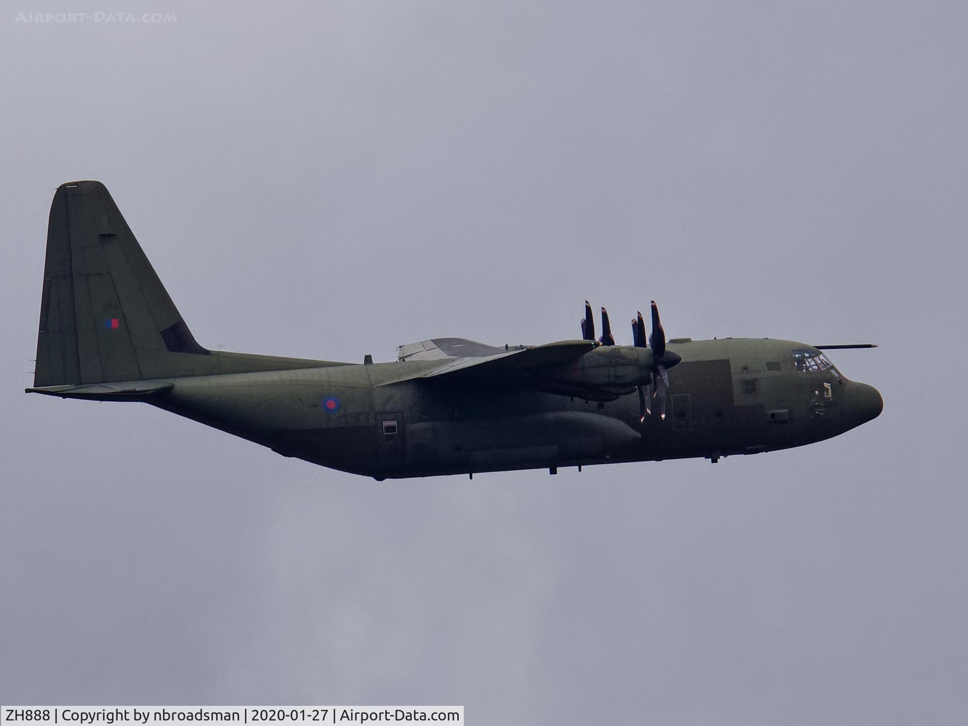 ZH888, 2000 Lockheed Martin C-130J Hercules C.5 C/N 382-5496, Seen low over North Norfolk