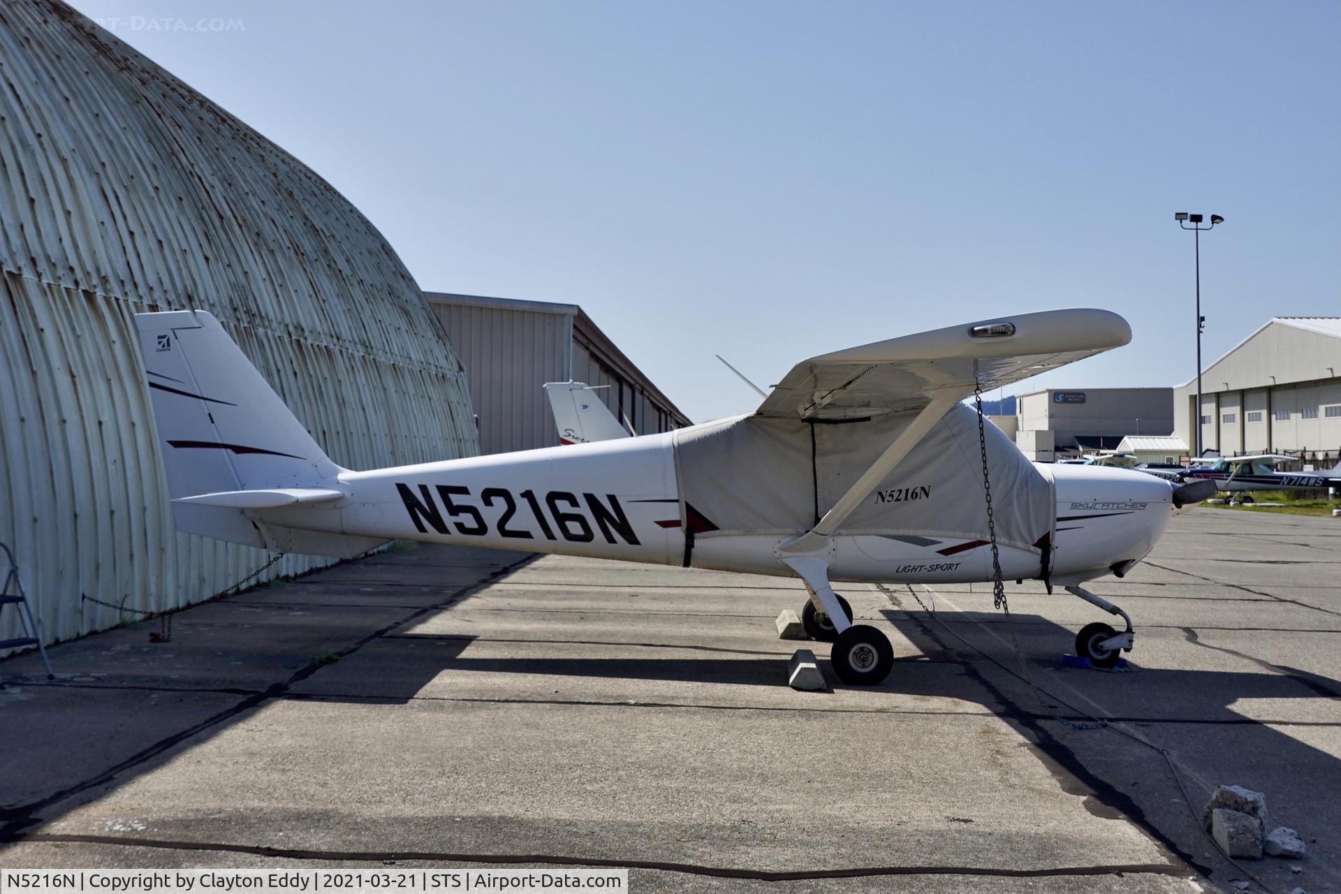 N5216N, Cessna 162 Skycatcher C/N 16200047, Charles M. Scholz Sonoma County Airport California 2021.