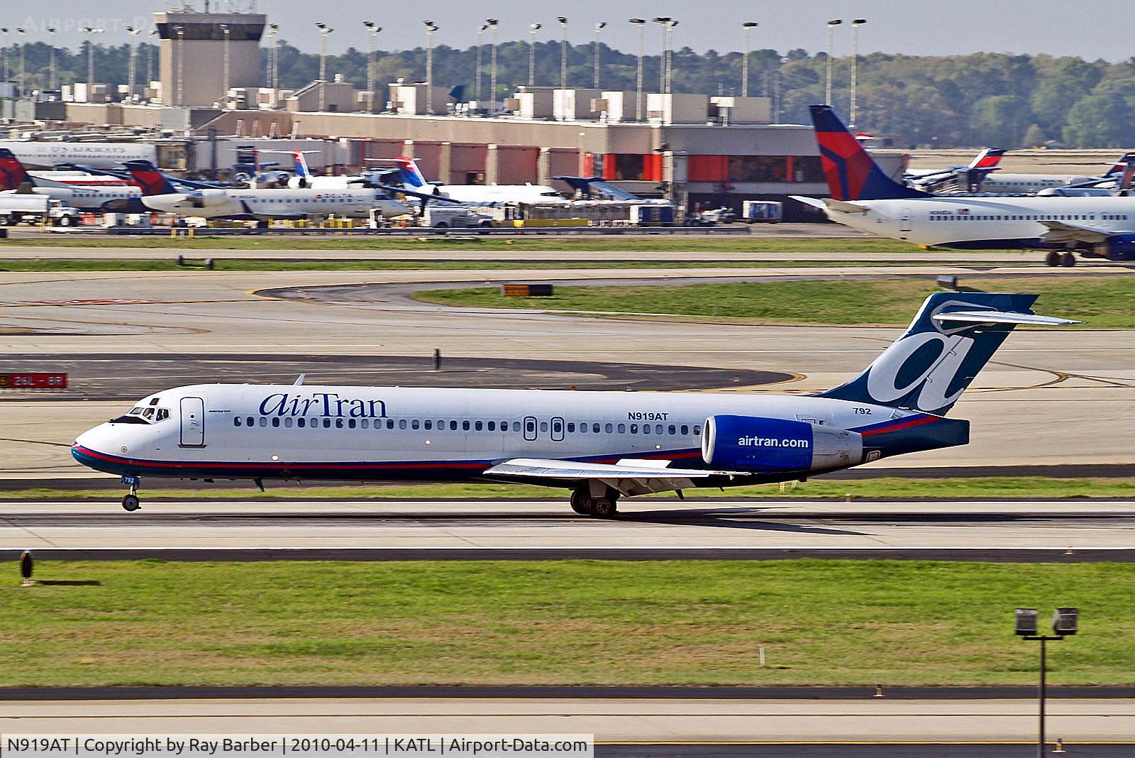 N919AT, 2001 Boeing 717-200 C/N 55084, N919AT   Boeing 717-231 [55084] (AirTran Airways) Atlanta-Hartsfield~N 11/04/2010