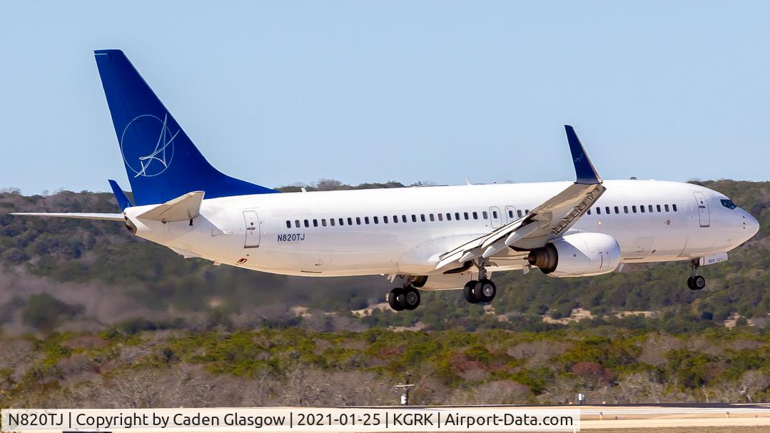 N820TJ, 1998 Boeing 737-8Q8 C/N 28218, Landing at GRK