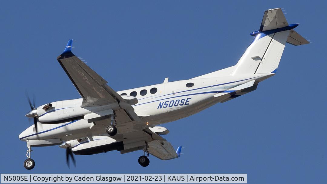 N500SE, 1994 Beech B350 Super King Air C/N FL-125, King Air landing on 17L