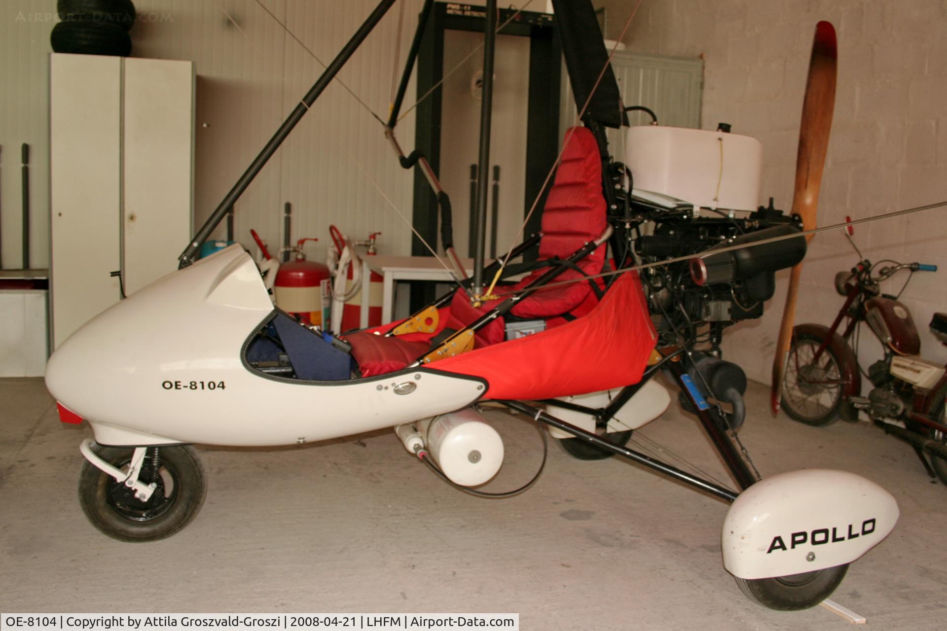 OE-8104, 1991 Halley Apollo Racer GT C/N MZEA 82/91, LHFM - Meidl Airport, Fertöszentmiklós, Hungary