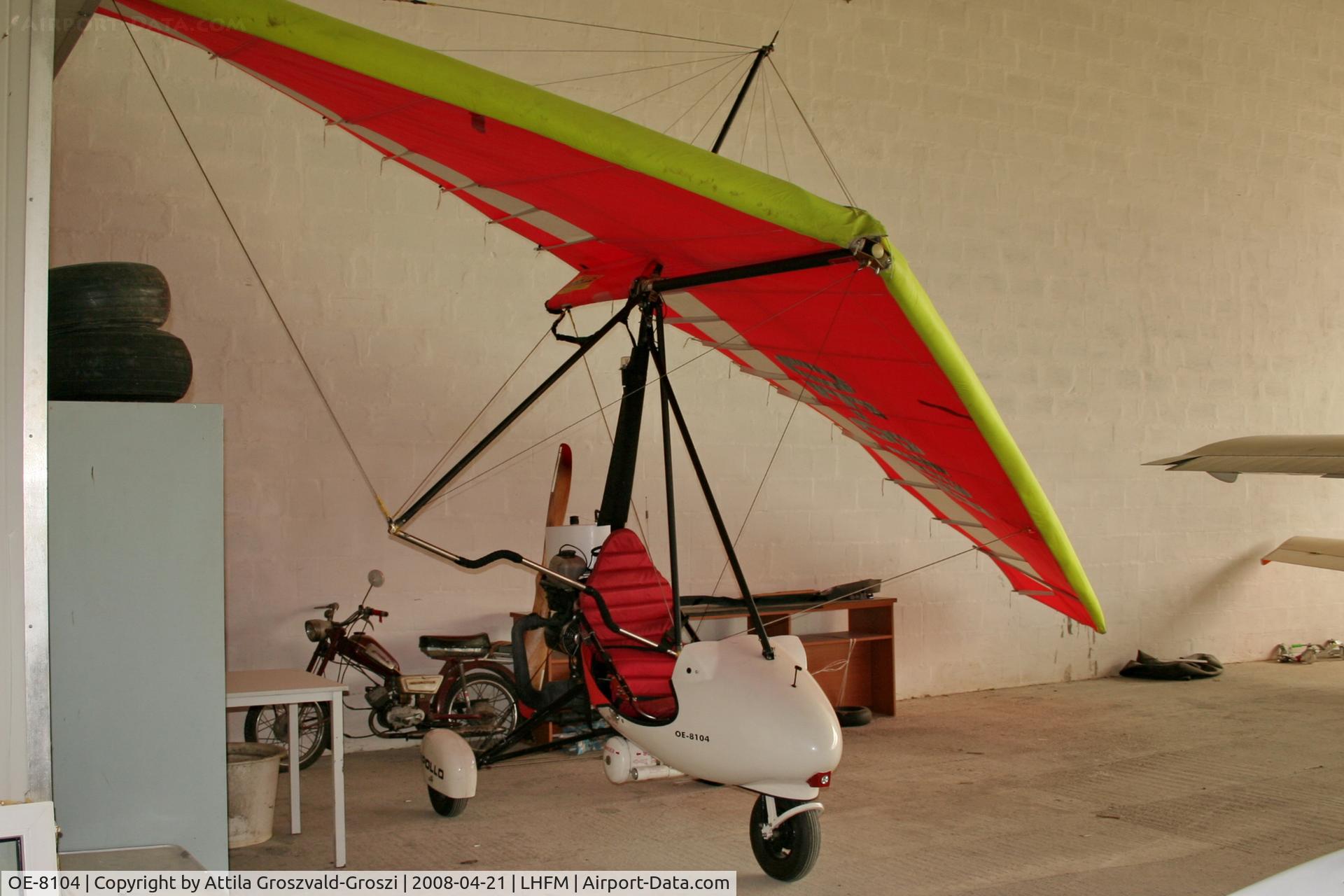 OE-8104, 1991 Halley Apollo Racer GT C/N MZEA 82/91, LHFM - Meidl Airport, Fertöszentmiklós, Hungary