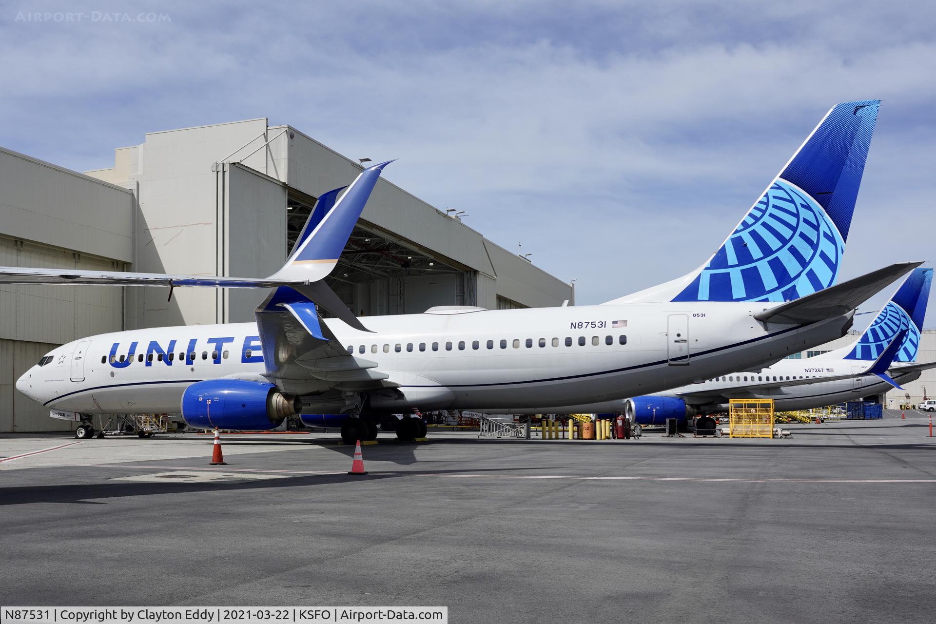 N87531, 2011 Boeing 737-824 C/N 39999, SFO 2021.