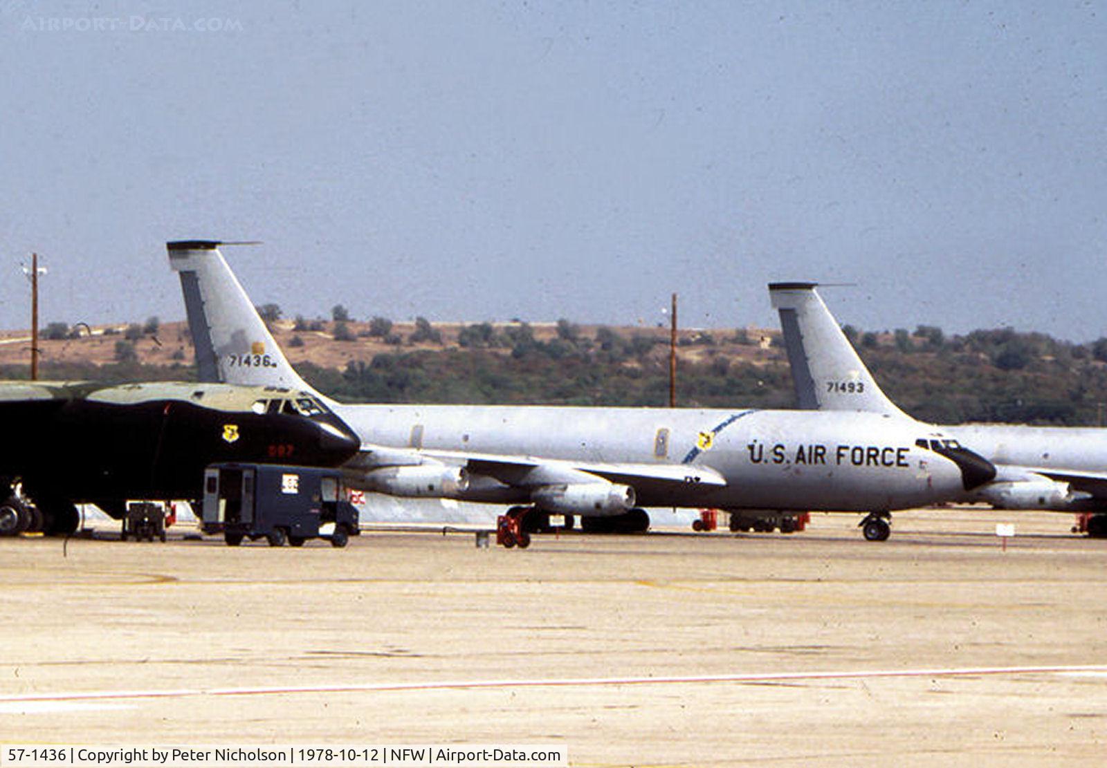 57-1436, 1957 Boeing KC-135A Stratotanker C/N 17507, KC-135A Stratotanker of 7th Air Refuelling Squadron/7th Bomb Wing on the flight-line at Carswell AFB, Texas in October 1978