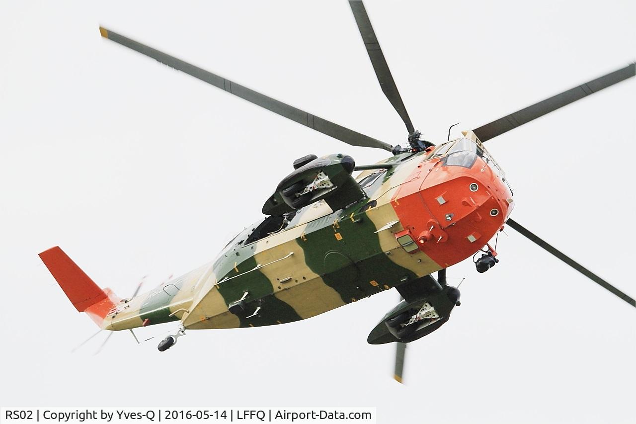 RS02, 1976 Westland Sea King Mk.48 C/N WA832, Westland Sea King Mk.48, On display, La Ferté-Alais airfield (LFFQ) Air show 2016