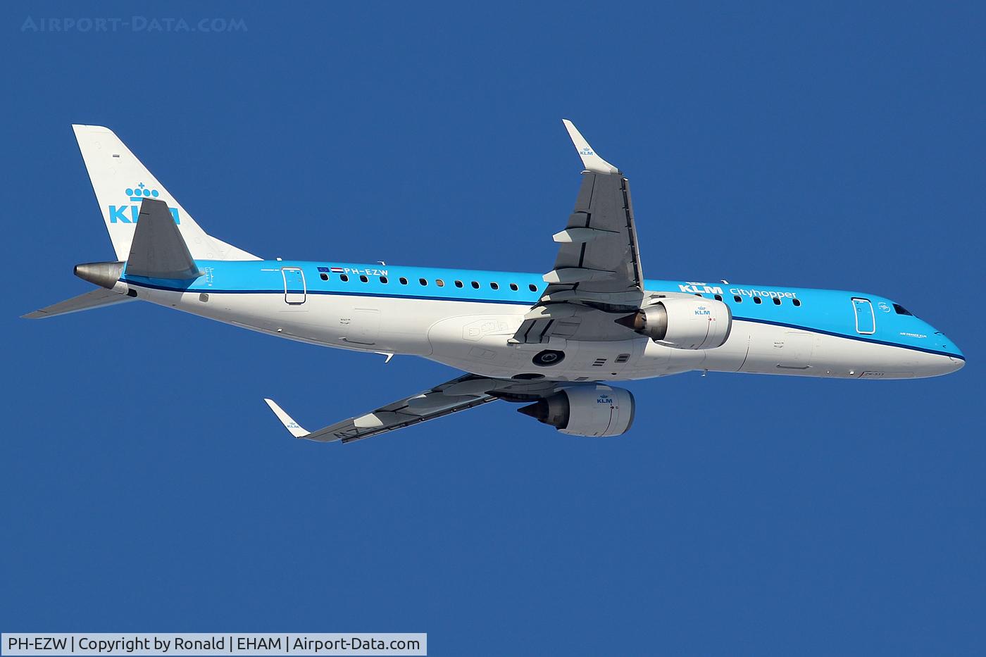 PH-EZW, 2012 Embraer 190LR (ERJ-190-100LR) C/N 19000533, at spl