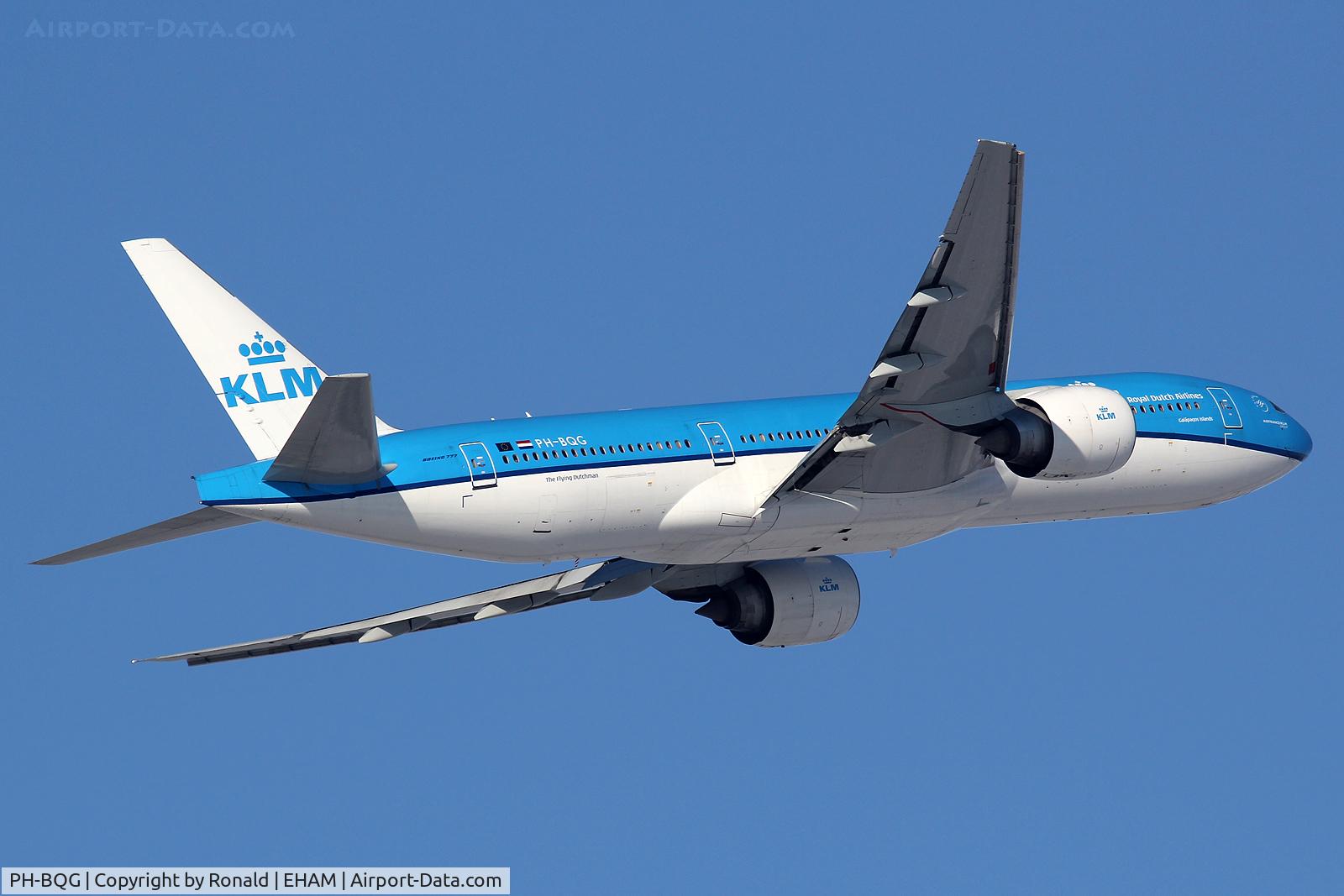PH-BQG, 2004 Boeing 777-206/ER C/N 32704, at spl
