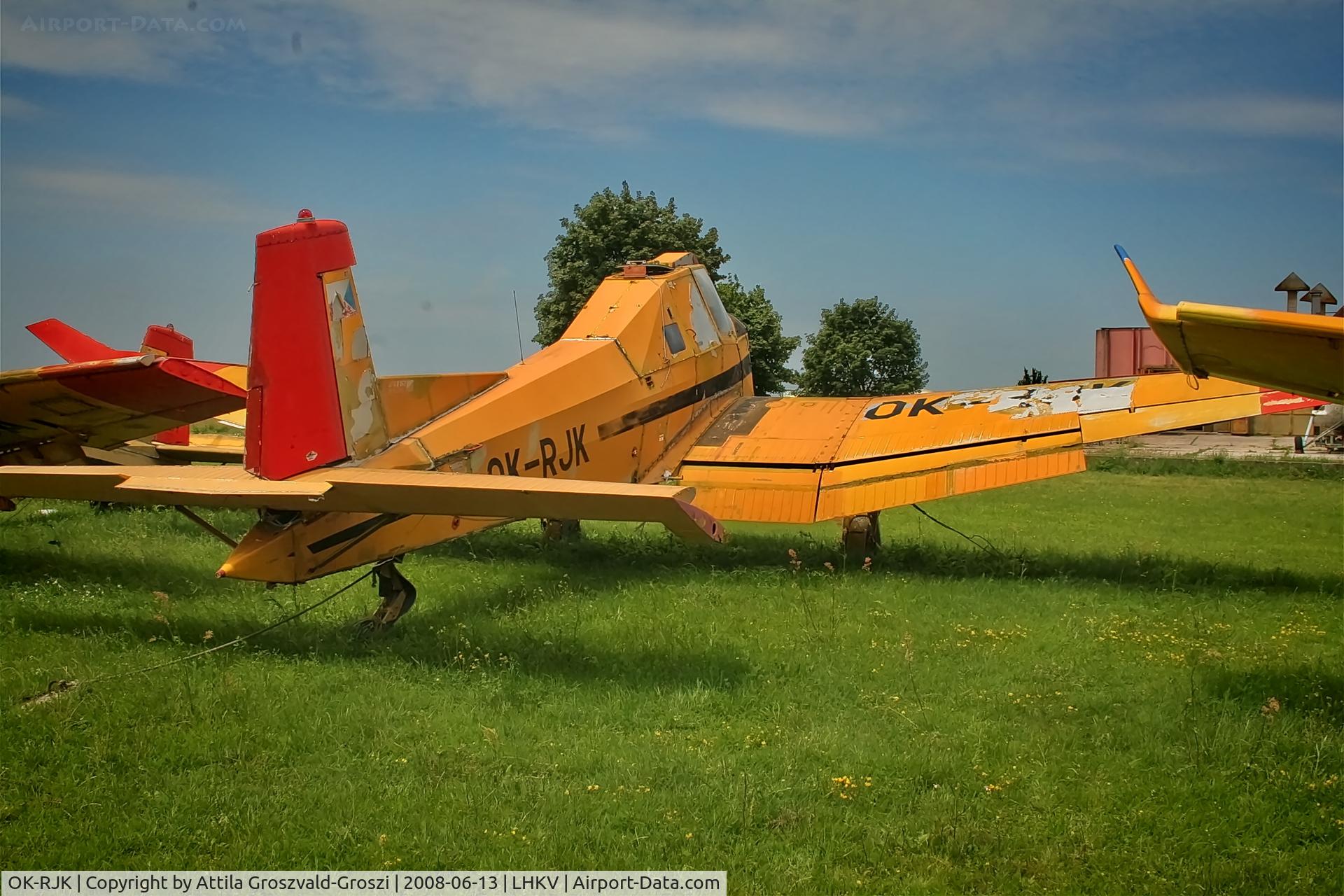 OK-RJK, 1986 Zlin Z-37T Agro-Turbo C/N 017, LHKV - Kaposújlak Airport, Hungary