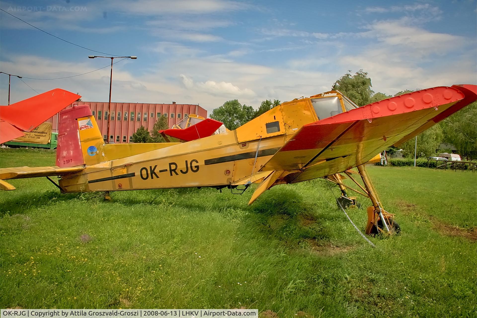 OK-RJG, 1986 Zlin Z-37T Agro Turbo C/N 013, LHKV - Kaposújlak Airport, Hungary