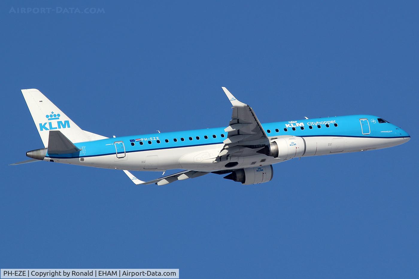 PH-EZE, 2009 Embraer 190LR (ERJ-190-100LR) C/N 19000288, at spl