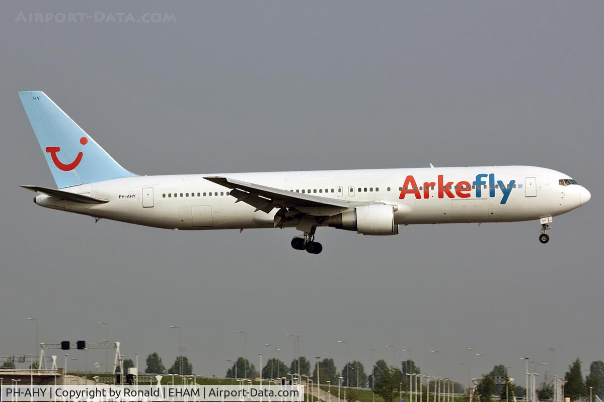 PH-AHY, 1990 Boeing 767-383/ER C/N 24848, at spl