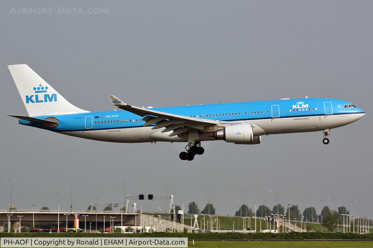 PH-AOF, 2006 Airbus A330-203 C/N 801, at spl