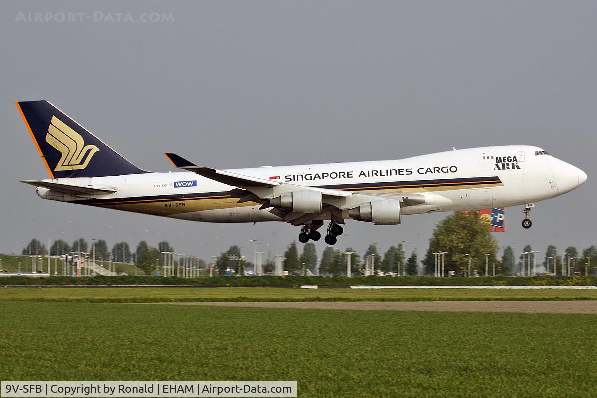 9V-SFB, 1994 Boeing 747-412F/SCD C/N 26561, at spl