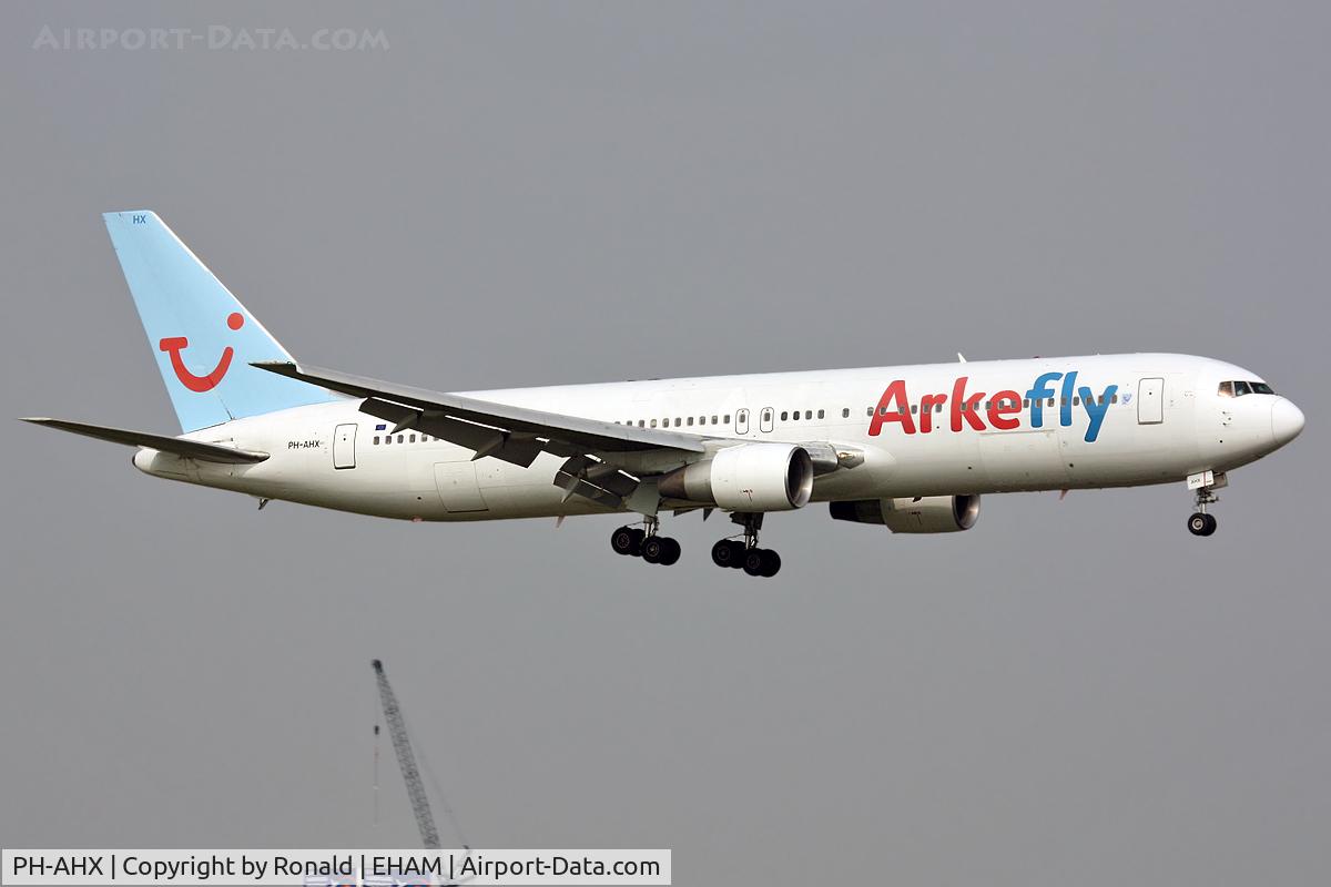 PH-AHX, 1990 Boeing 767-383 C/N 24847, at spl