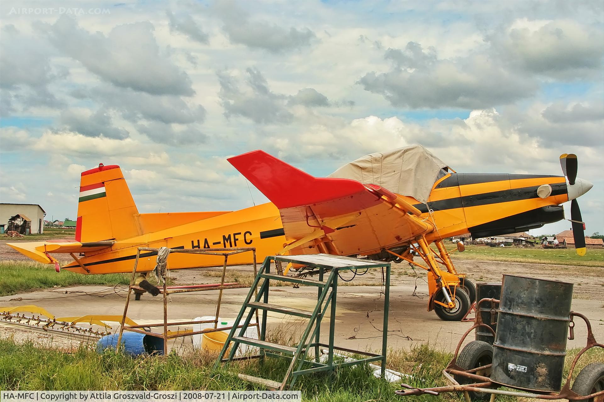 HA-MFC, 1989 Let Z-137T Agro-Turbo C/N 030, Kisujszállás agricultural airport and take-off field