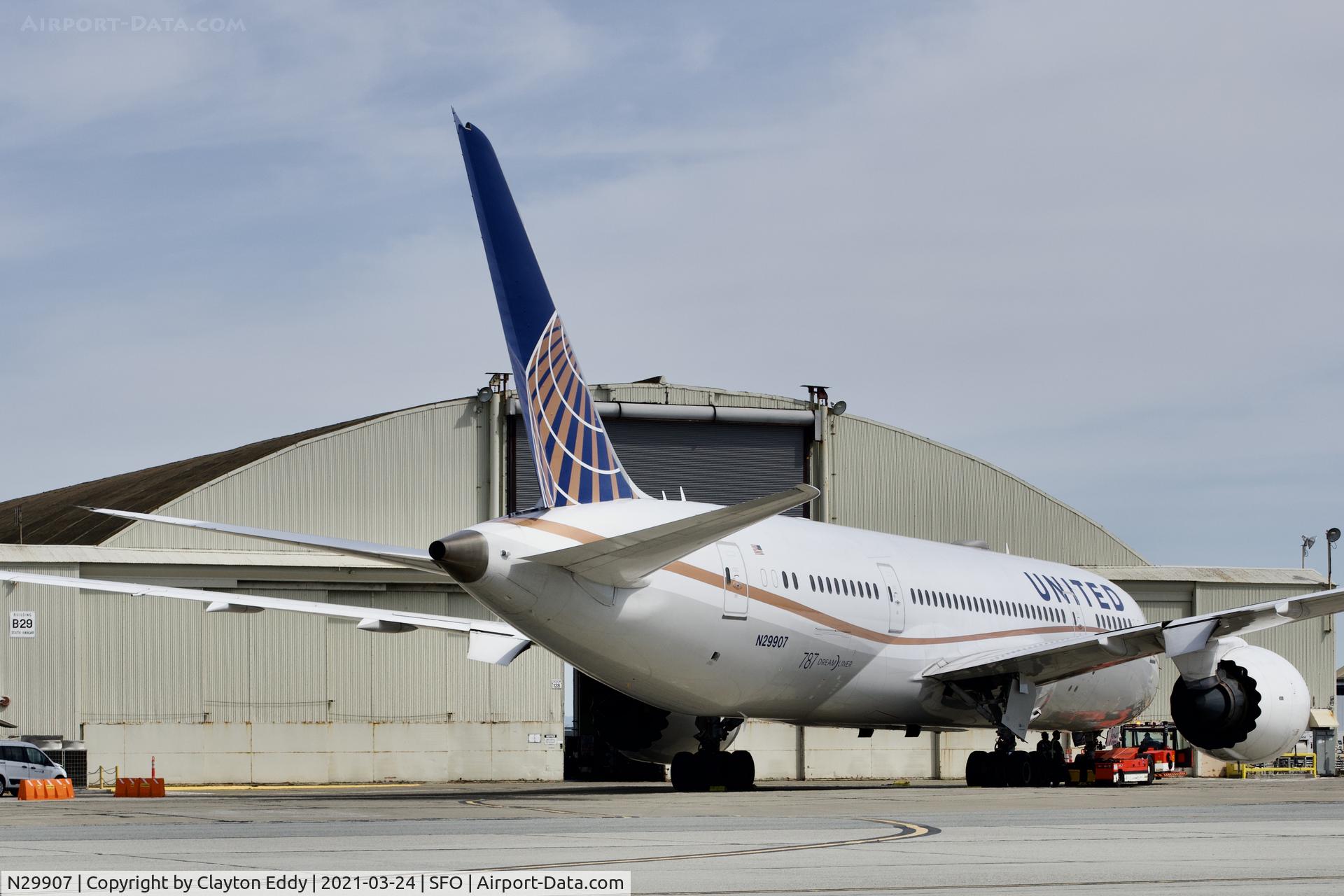 N29907, 2013 Boeing 787-8 Dreamliner C/N 34830, SFO 2021.