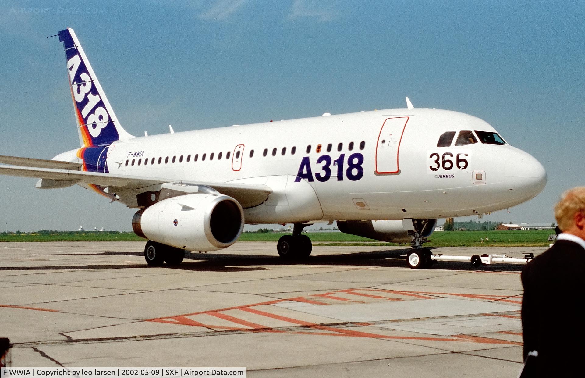 F-WWIA, 2001 Airbus A318-122 C/N 1599, Berlin ILA 9.5.2002