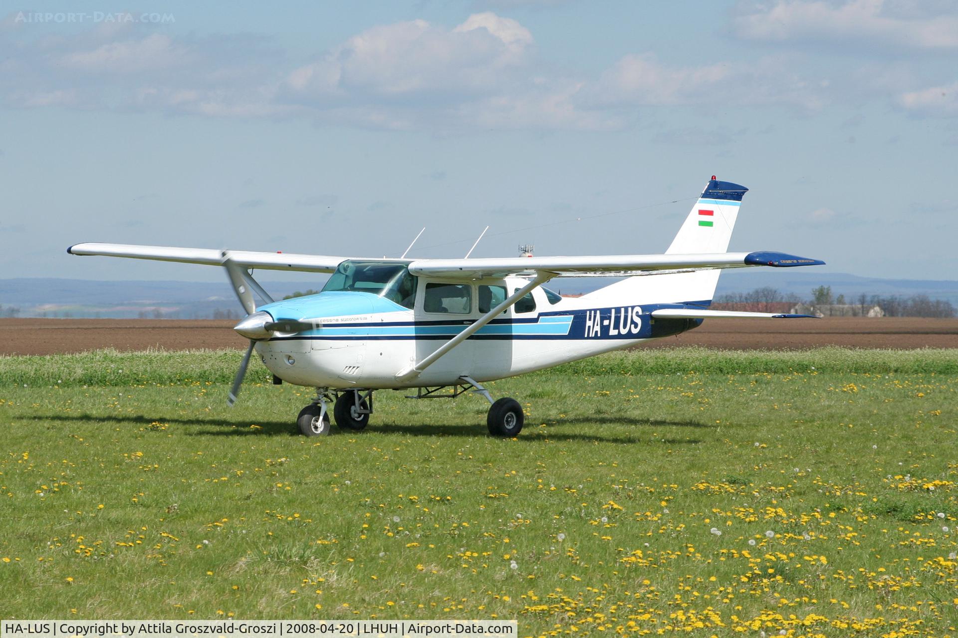HA-LUS, 1977 Cessna TU206G Turbo Stationair C/N U206-03601, LHUH - Úrhida Airport, Hungary