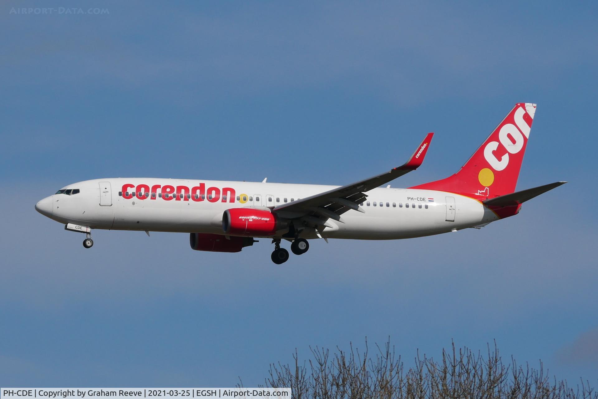 PH-CDE, 2008 Boeing 737-86Q C/N 35795, On approach to Norwich.