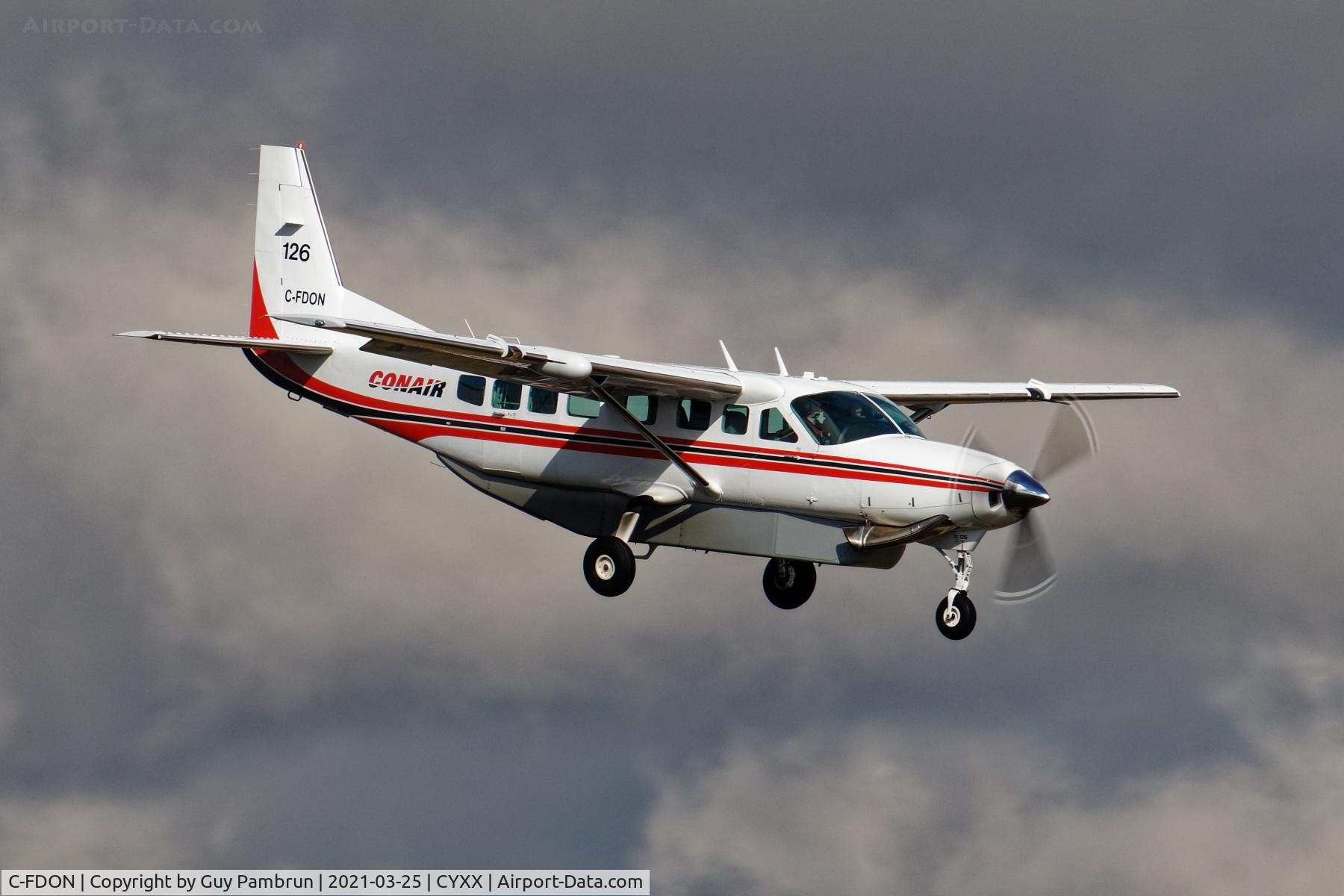 C-FDON, 2008 Cessna 208B Grand Caravan C/N 208B2015, Landing on 07