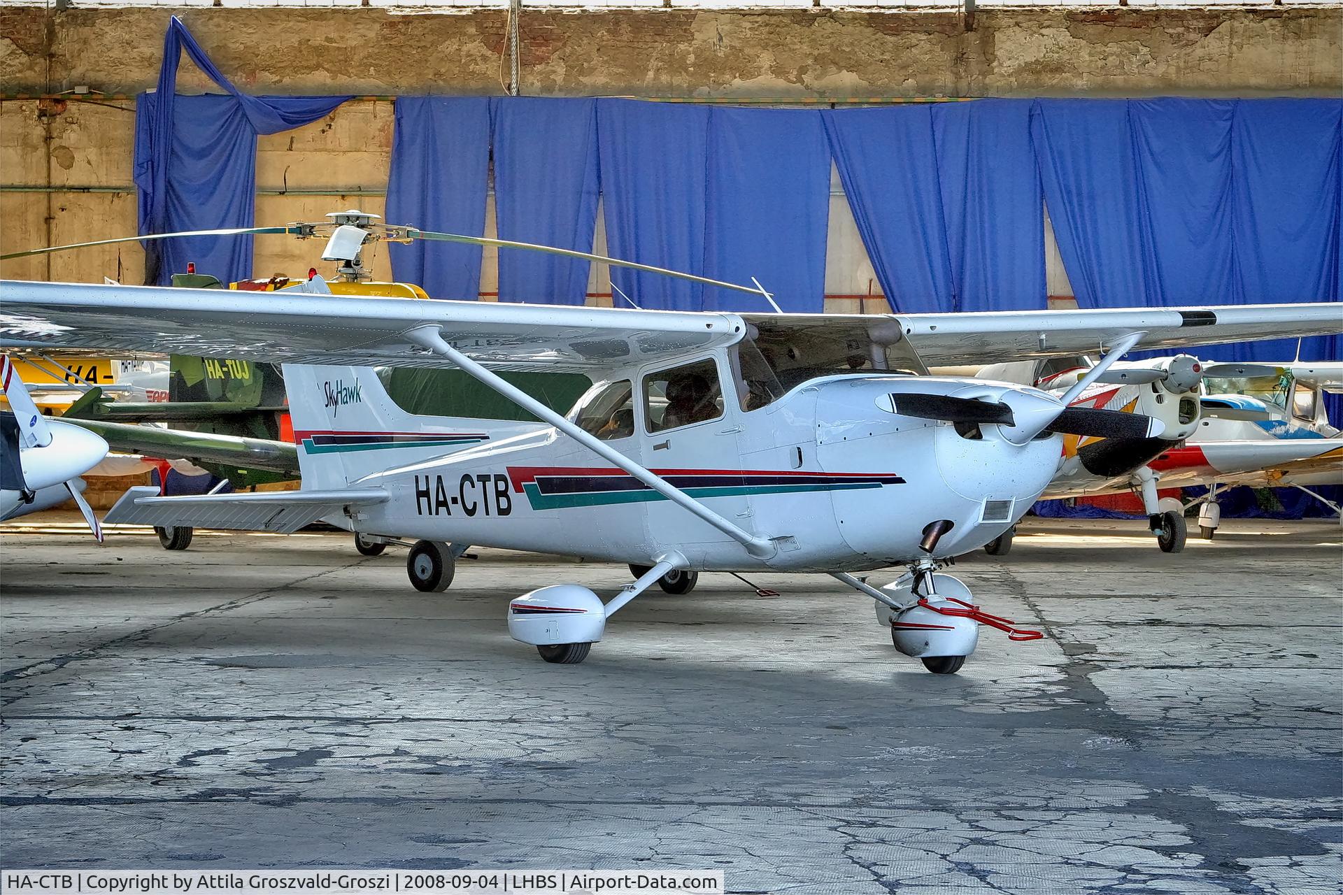 HA-CTB, 2001 Cessna 172R C/N 172R81078, LHBS - Budaörs Airport, Hungary