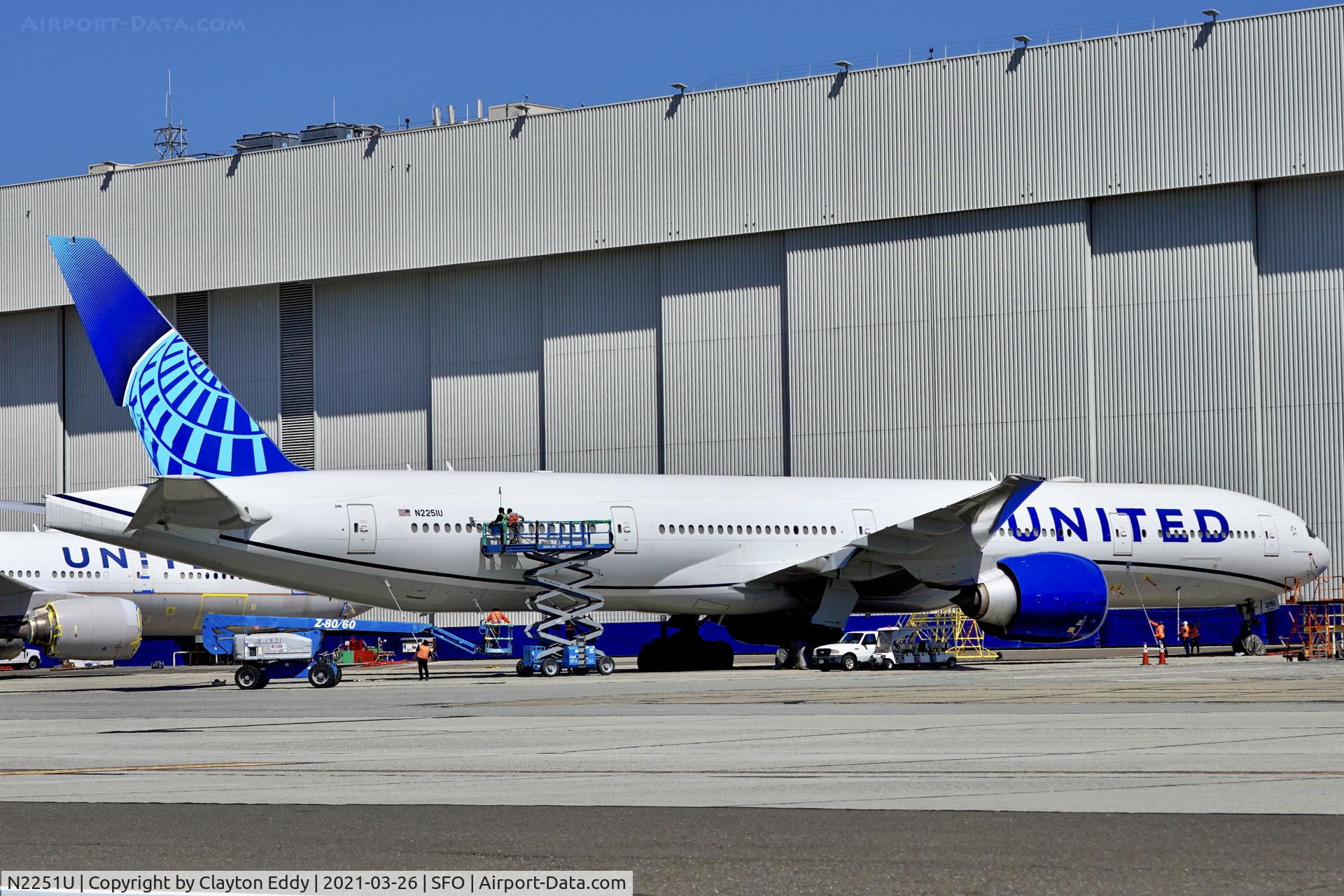 N2251U, 2020 Boeing 777-300/ER C/N 66591, SFO 2021.