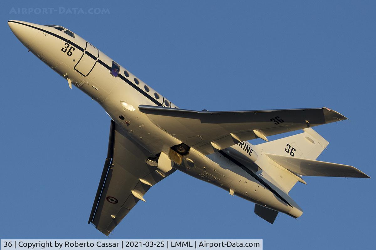 36, 1980 Dassault Falcon 50 C/N 36, Runway 31