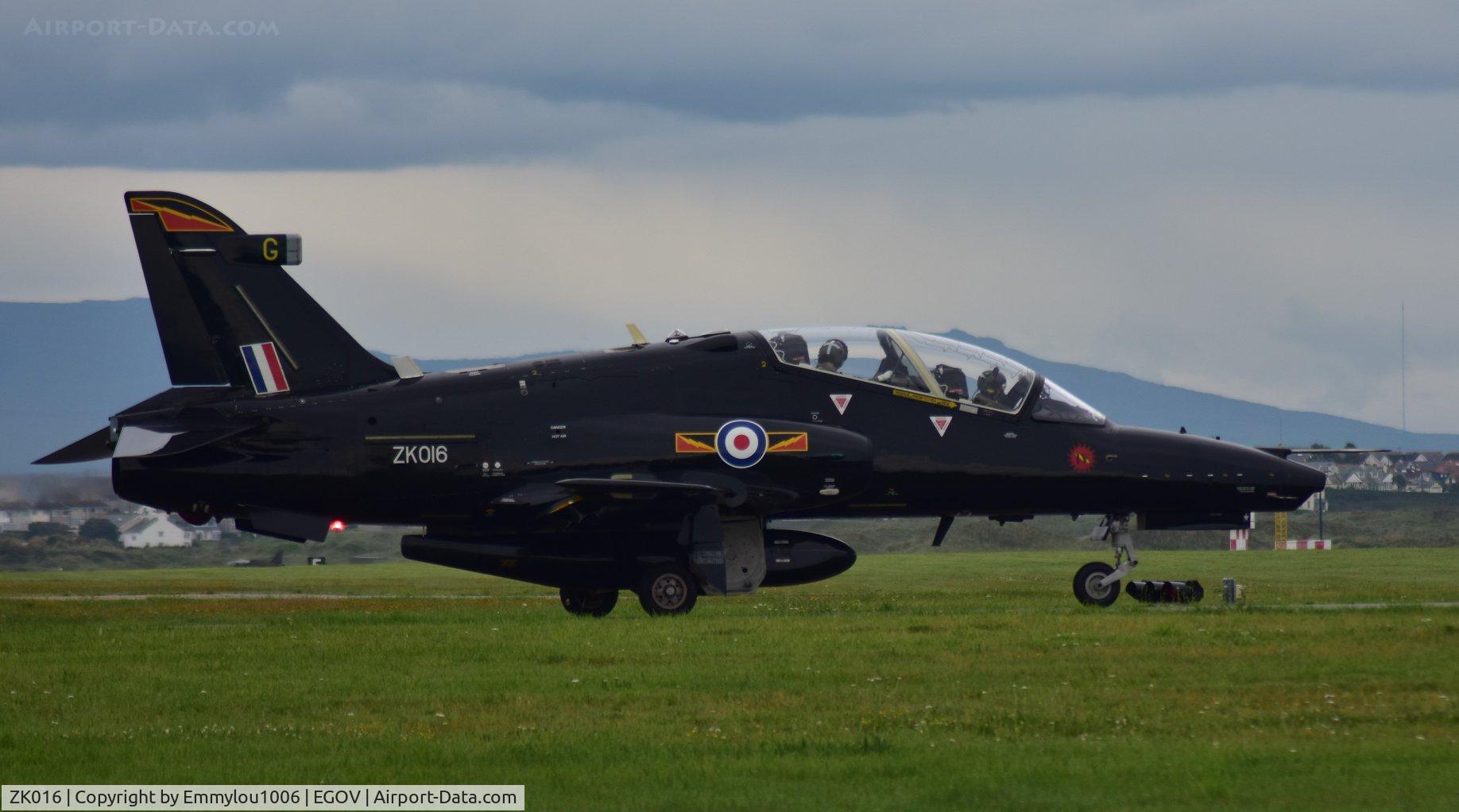 ZK016, 2008 British Aerospace Hawk T2 C/N RT007/1245, sitting on top of the van roof