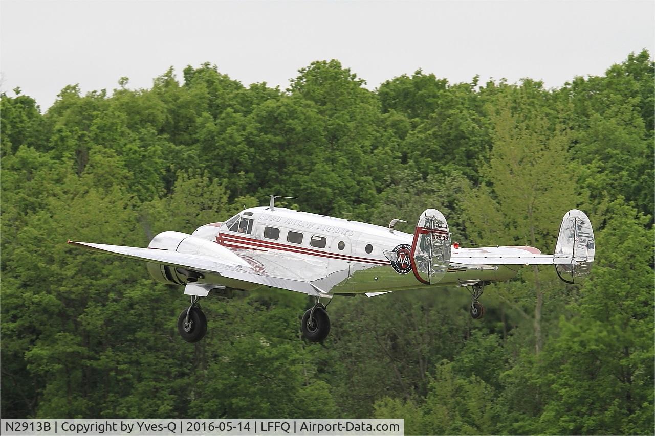 N2913B, 1953 Beech D18S C/N A-963, Beech D18S, Take off, La Ferté-Alais airfield (LFFQ) Air show 2016